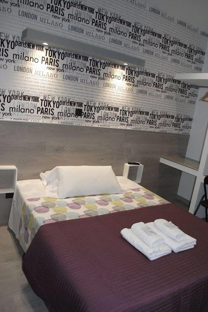 Fuencarral Rooms Madrid Bagian luar foto