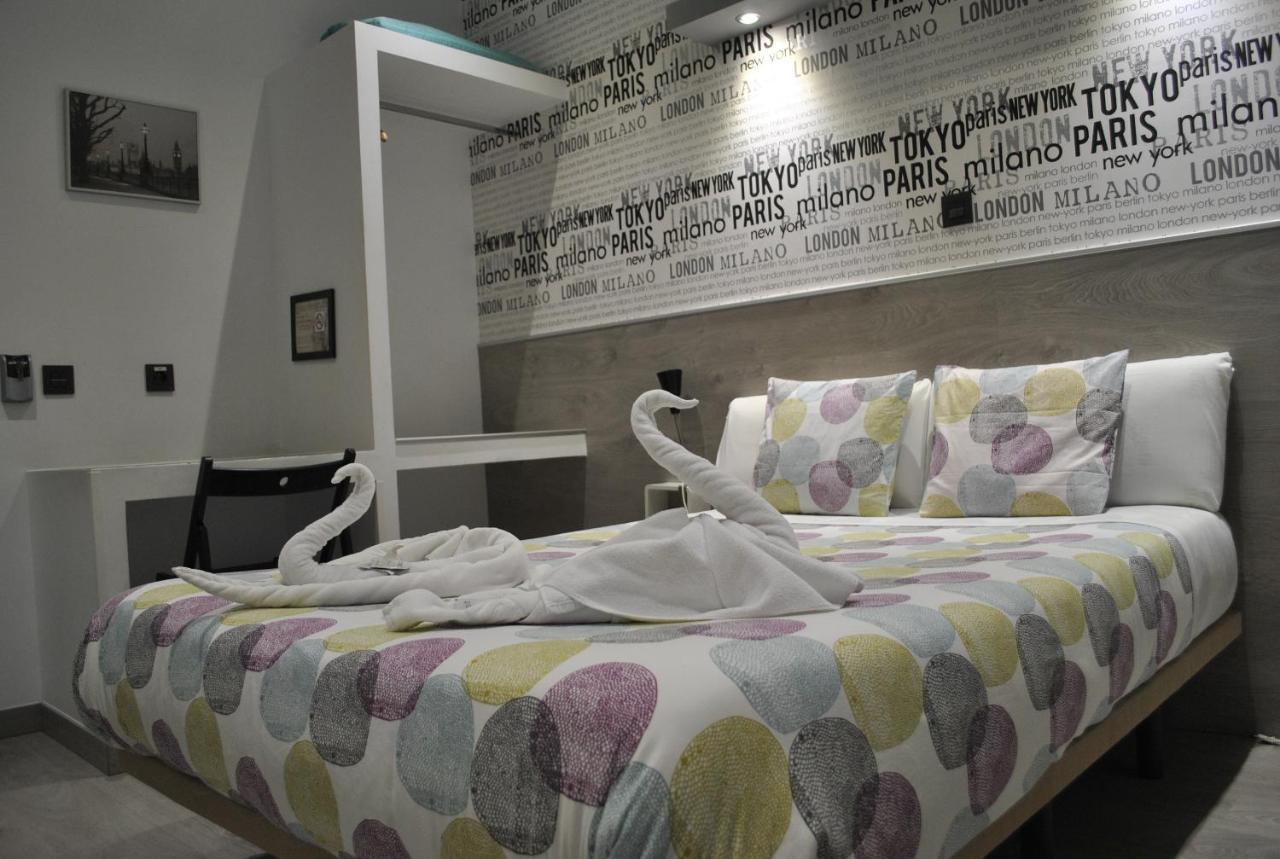 Fuencarral Rooms Madrid Bagian luar foto