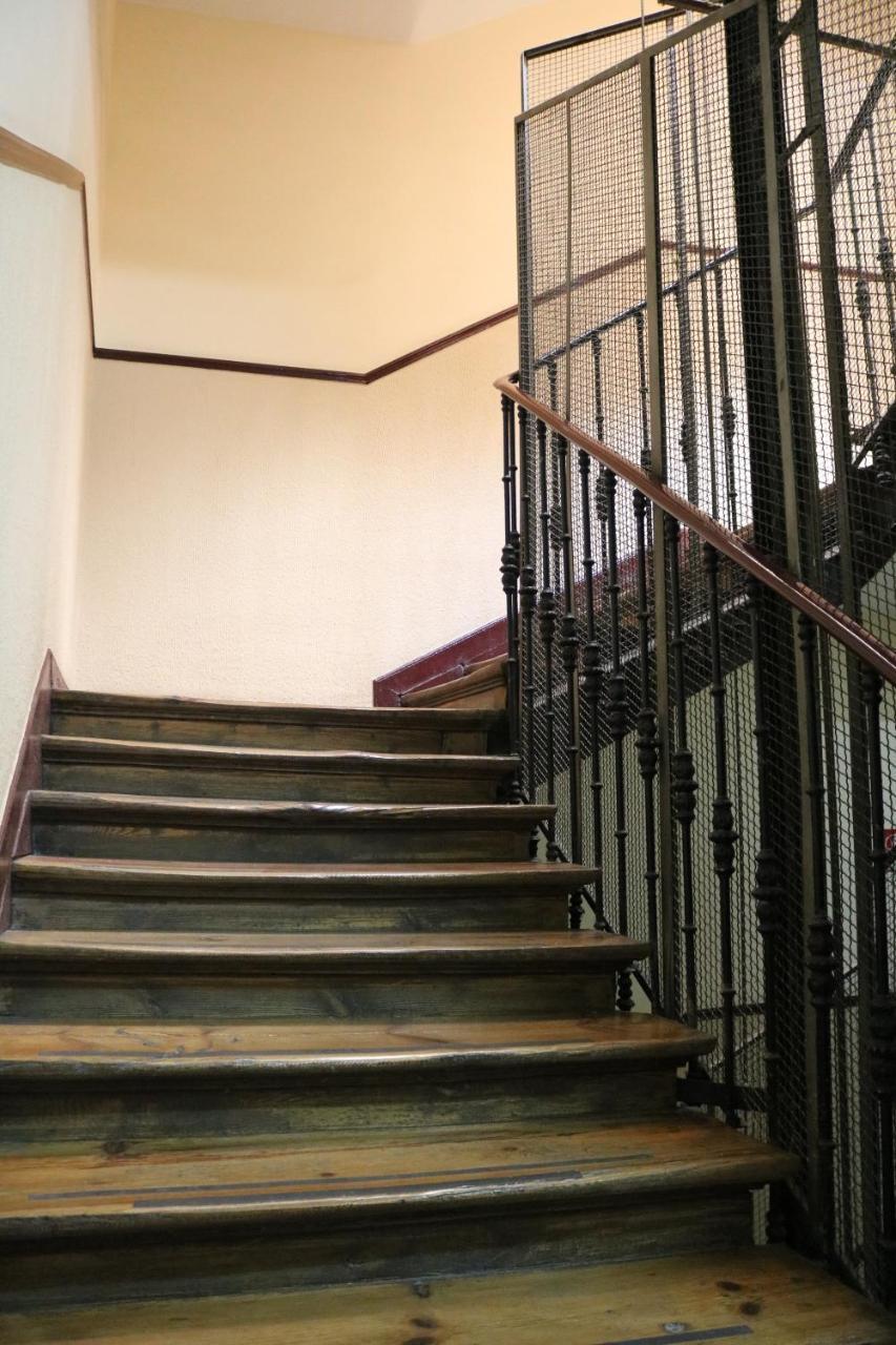 Fuencarral Rooms Madrid Bagian luar foto